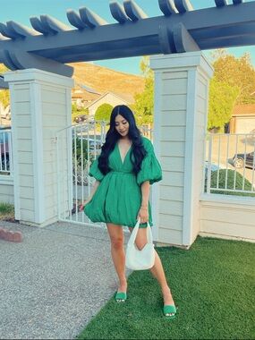 PrettyLittleThing Emerald Green Puff Sleeve Mini Dress